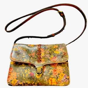 Patricia Nash Bellizzi Crossbody Organizer Bag - Almost new